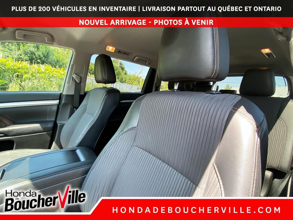 2019 Toyota Highlander LE in Terrebonne, Quebec - 23 - w1024h768px