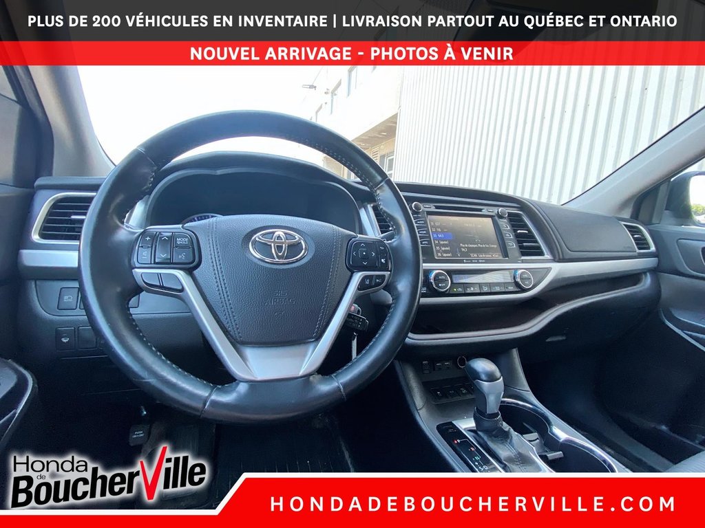 2019 Toyota Highlander LE in Terrebonne, Quebec - 29 - w1024h768px