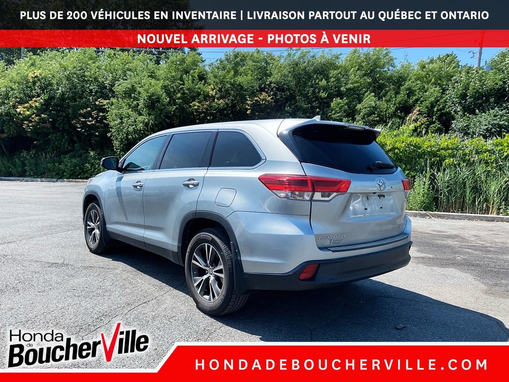 2019 Toyota Highlander LE in Terrebonne, Quebec - 13 - w1024h768px