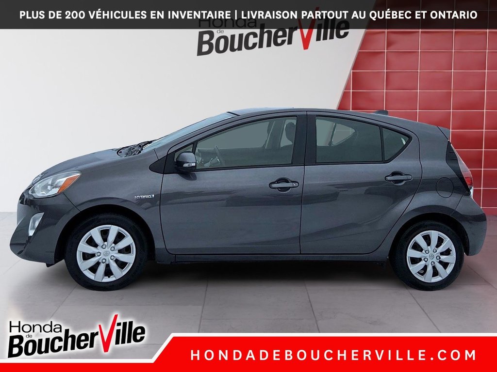 2016 Toyota Prius C in Terrebonne, Quebec - 15 - w1024h768px