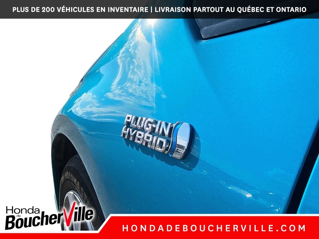 2018 Toyota PRIUS PRIME in Terrebonne, Quebec - 17 - w1024h768px