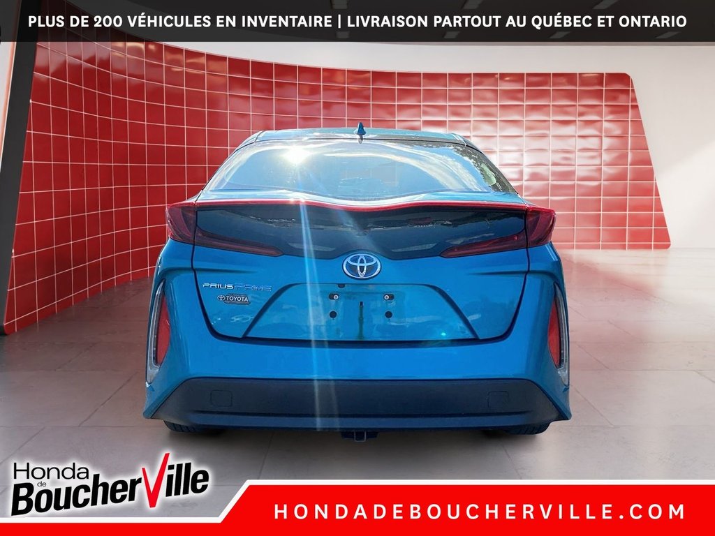 2018 Toyota PRIUS PRIME in Terrebonne, Quebec - 11 - w1024h768px