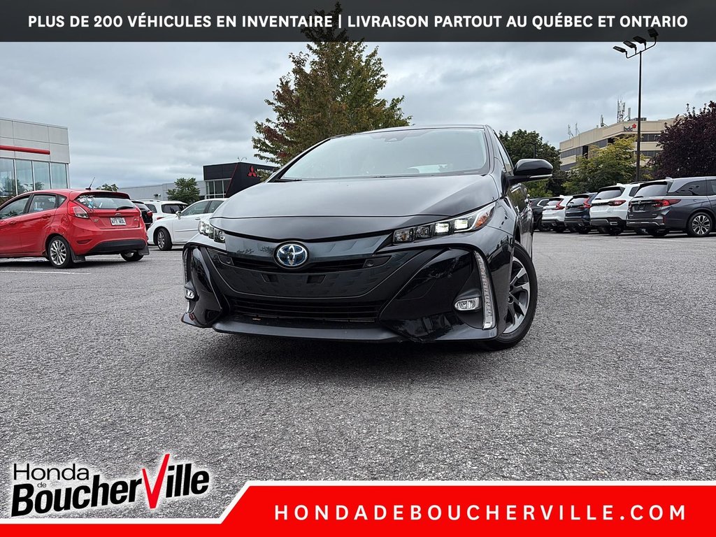 2022 Toyota Prius Prime UPGRADED in Terrebonne, Quebec - 2 - w1024h768px