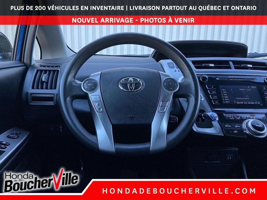 2016 Toyota Prius v in Terrebonne, Quebec - 21 - w1024h768px