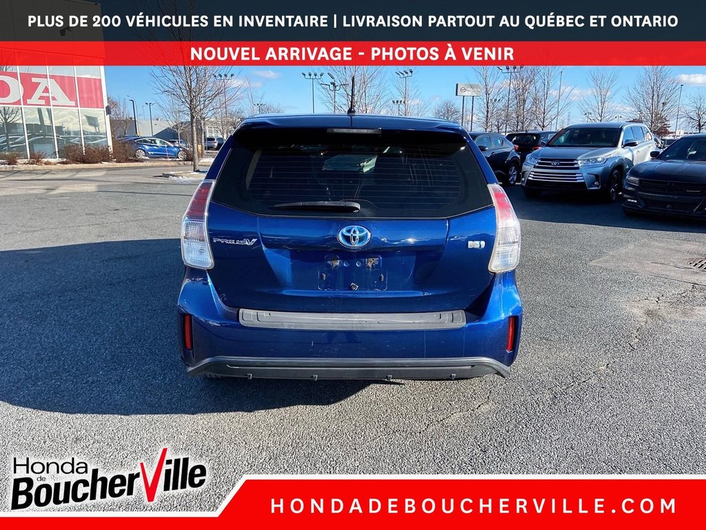 2016 Toyota Prius v in Terrebonne, Quebec - 11 - w1024h768px