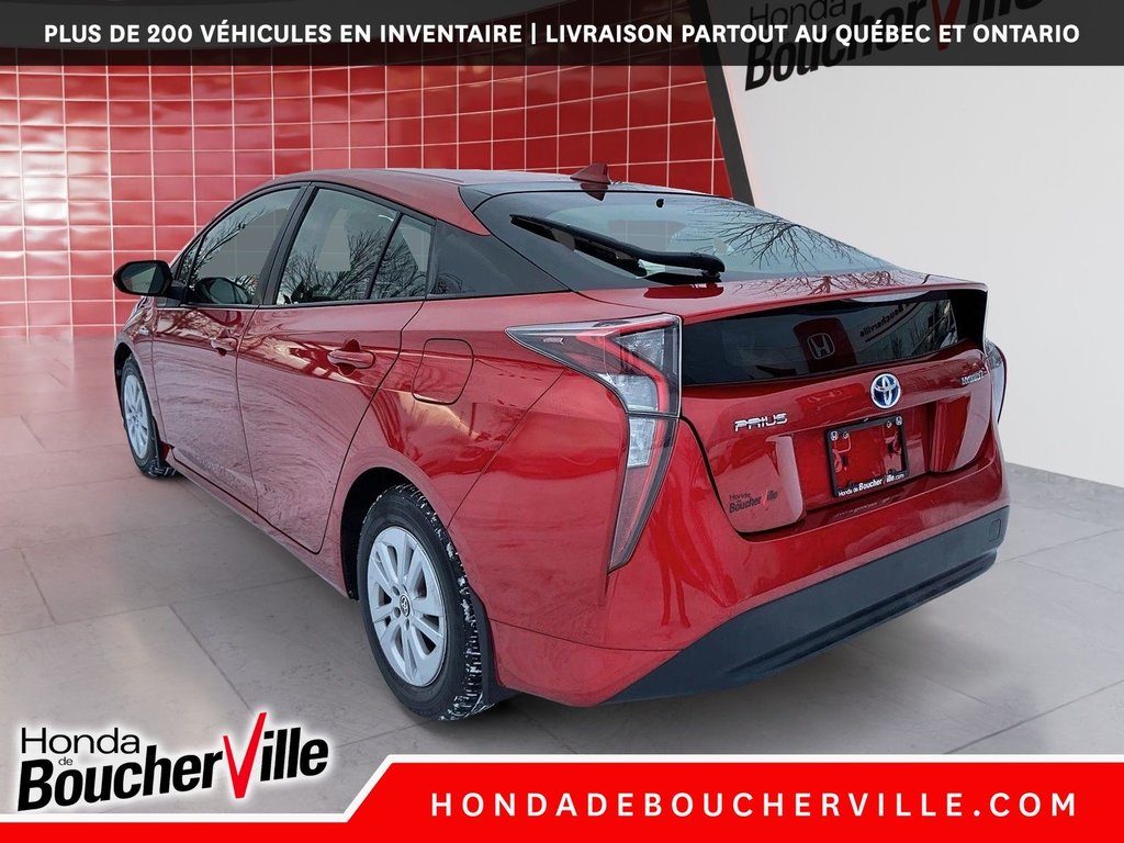 2016 Toyota Prius in Terrebonne, Quebec - 13 - w1024h768px