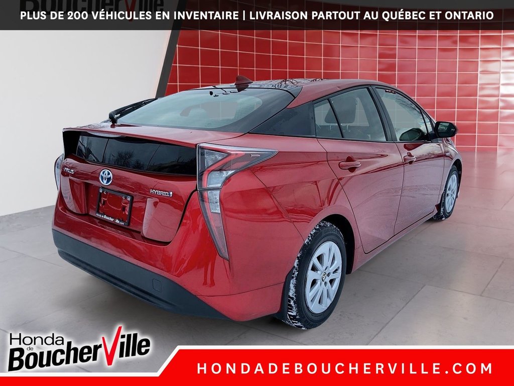 2016 Toyota Prius in Terrebonne, Quebec - 11 - w1024h768px