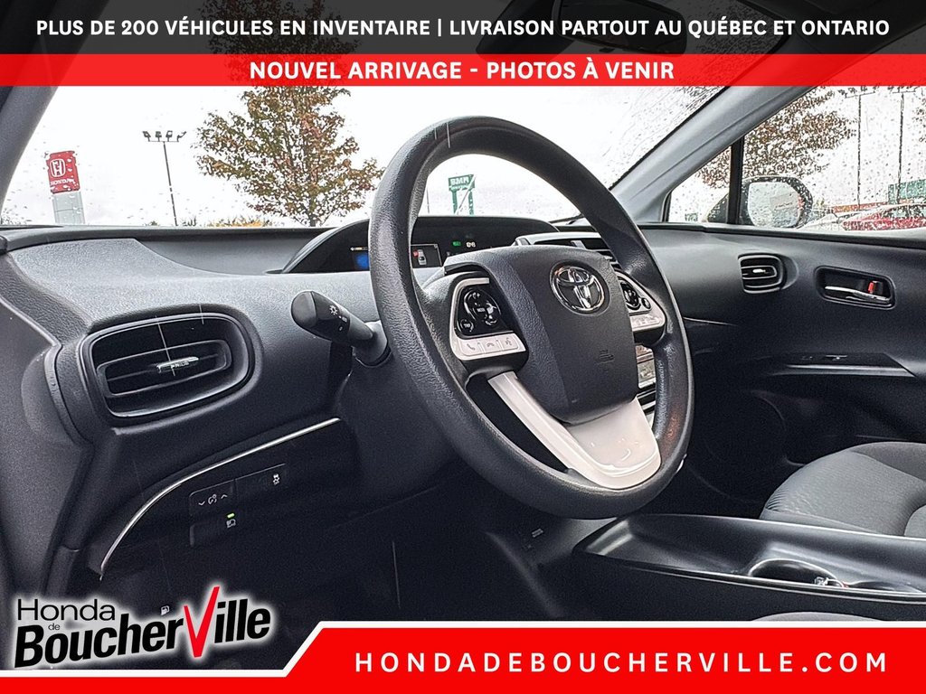 2017 Toyota Prius in Terrebonne, Quebec - 29 - w1024h768px