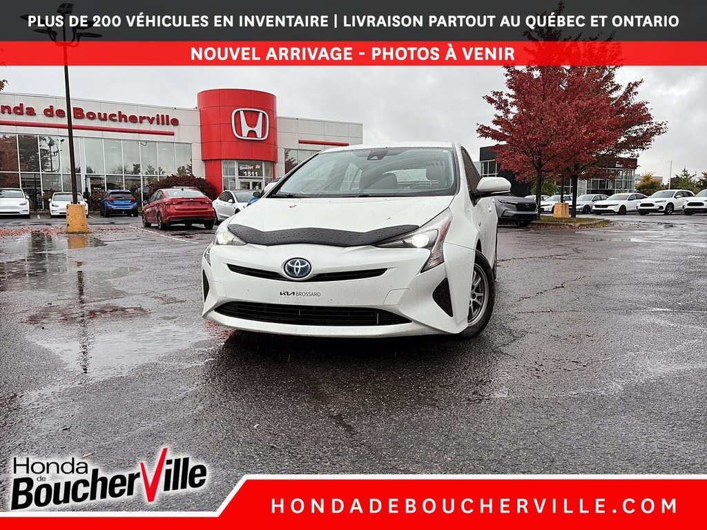 2017 Toyota Prius in Terrebonne, Quebec - 18 - w1024h768px