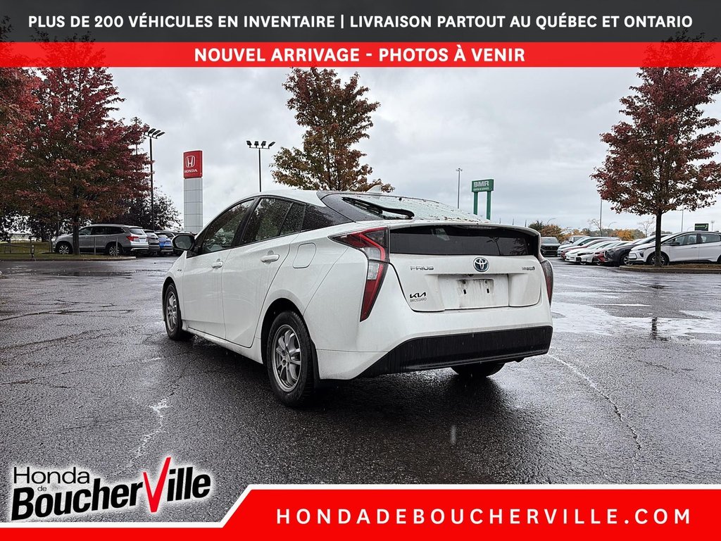 2017 Toyota Prius in Terrebonne, Quebec - 20 - w1024h768px