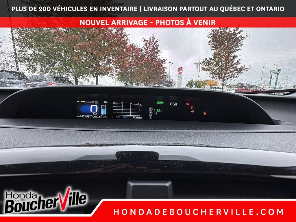 2017 Toyota Prius in Terrebonne, Quebec - 33 - w1024h768px