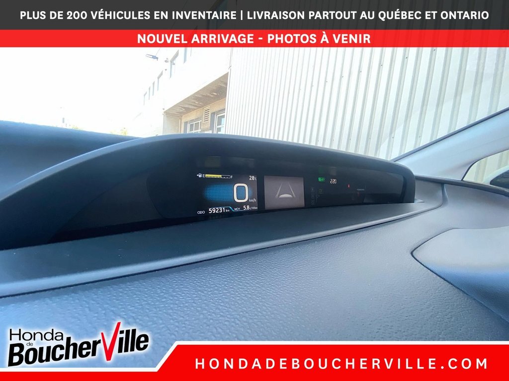 2022 Toyota Prius HYBRID in Terrebonne, Quebec - 27 - w1024h768px