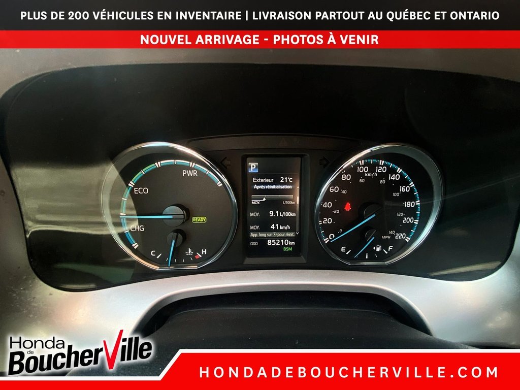 2017 Toyota RAV4 Hybrid XLE in Terrebonne, Quebec - 27 - w1024h768px
