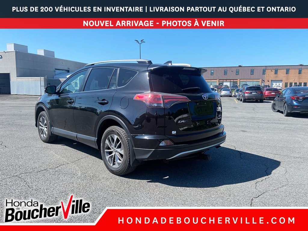2017 Toyota RAV4 Hybrid XLE in Terrebonne, Quebec - 13 - w1024h768px