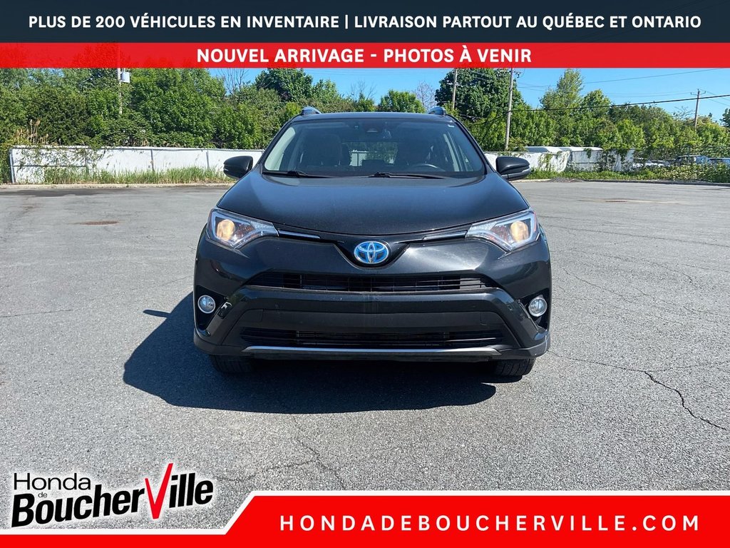 2017 Toyota RAV4 Hybrid XLE in Terrebonne, Quebec - 3 - w1024h768px