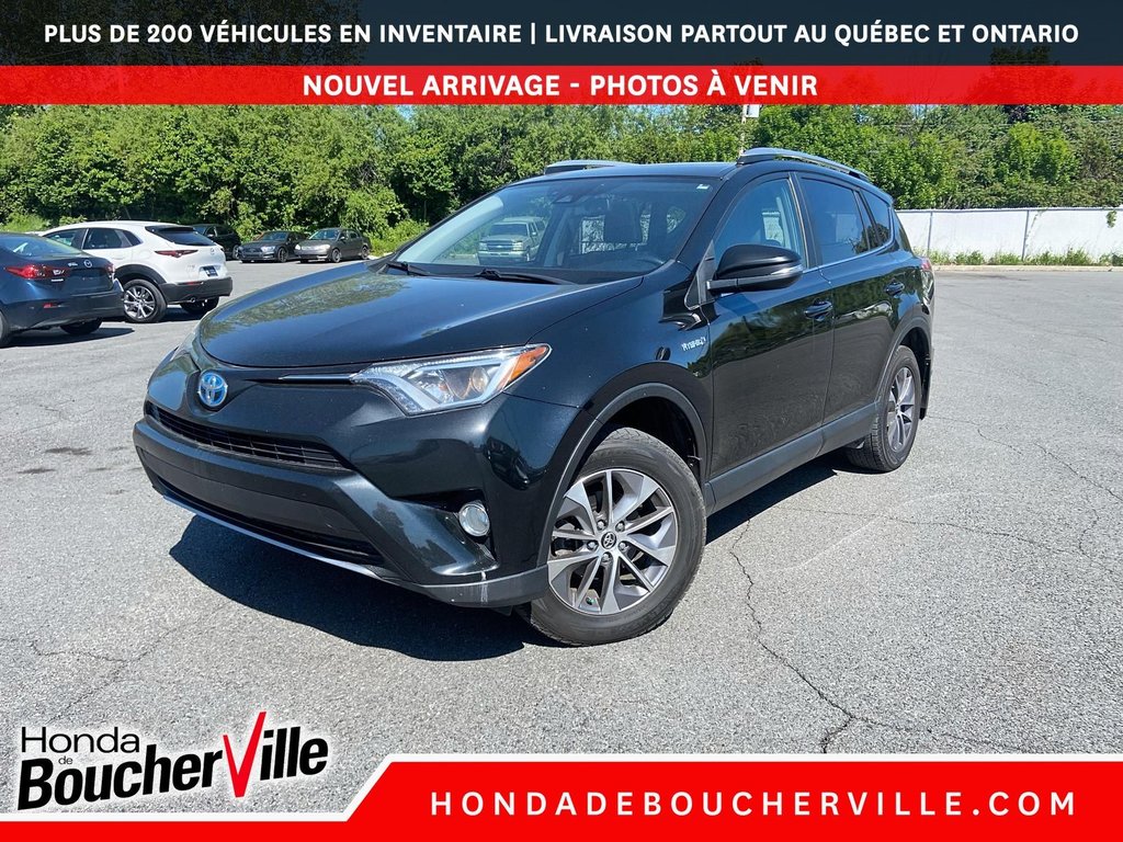 2017 Toyota RAV4 Hybrid XLE in Terrebonne, Quebec - 1 - w1024h768px