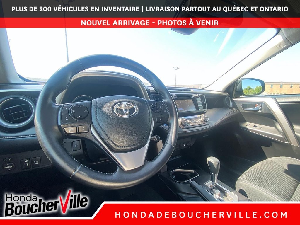 2017 Toyota RAV4 Hybrid XLE in Terrebonne, Quebec - 19 - w1024h768px