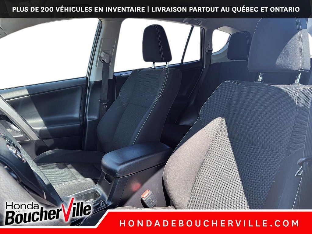 Toyota RAV4 Hybrid LE + 2017 à Terrebonne, Québec - 31 - w1024h768px