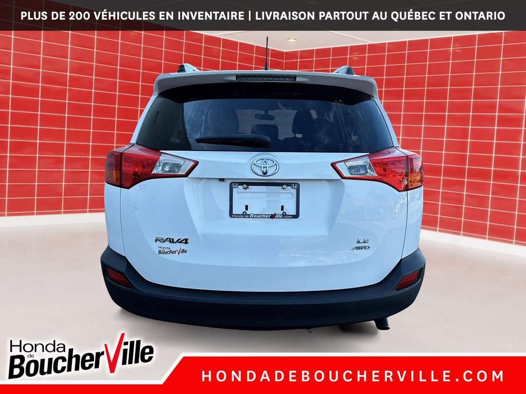 2015 Toyota RAV4 LE in Terrebonne, Quebec - 5 - w1024h768px