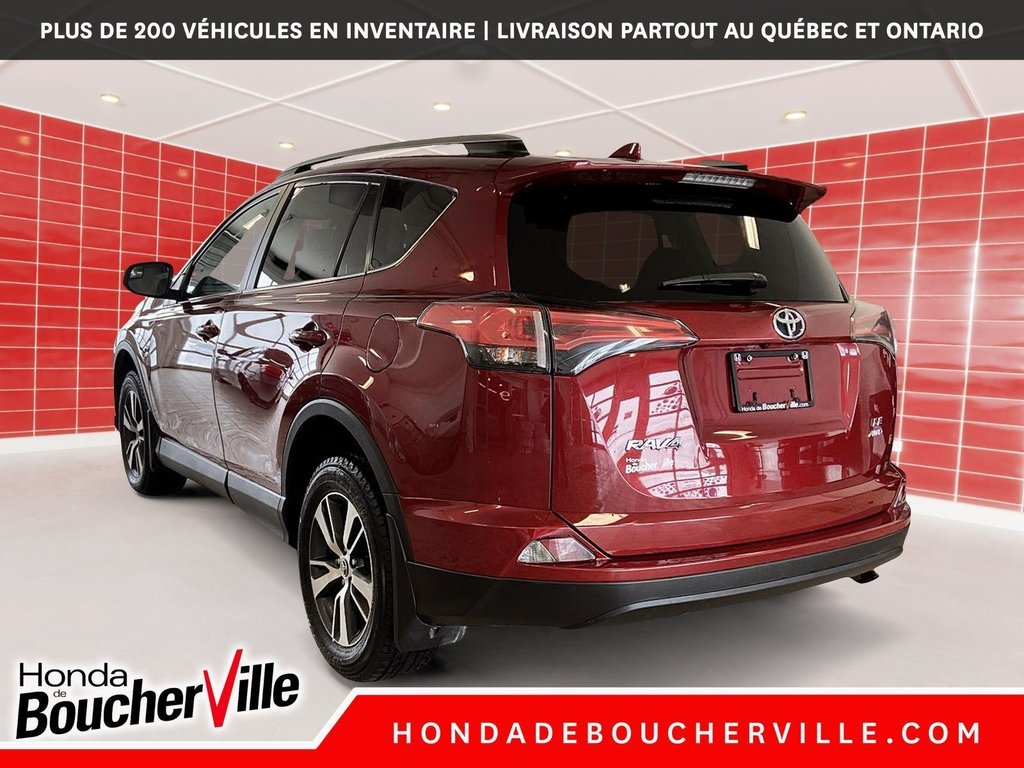 2017 Toyota RAV4 LE in Terrebonne, Quebec - 5 - w1024h768px