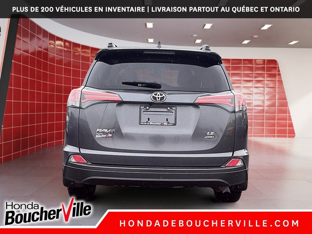 2017 Toyota RAV4 LE in Terrebonne, Quebec - 7 - w1024h768px