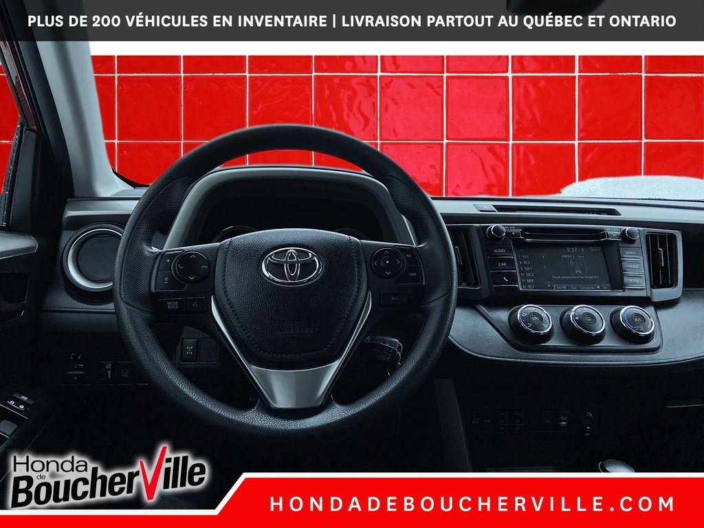 2018 Toyota RAV4 LE in Terrebonne, Quebec - 24 - w1024h768px