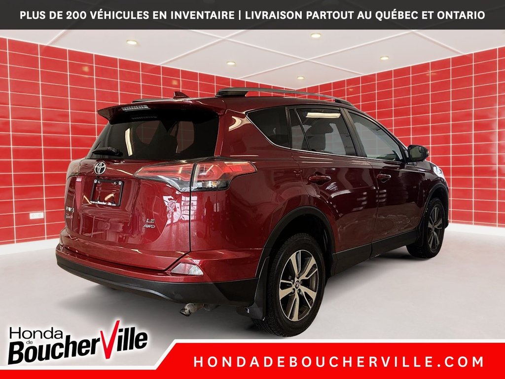 2018 Toyota RAV4 LE in Terrebonne, Quebec - 9 - w1024h768px
