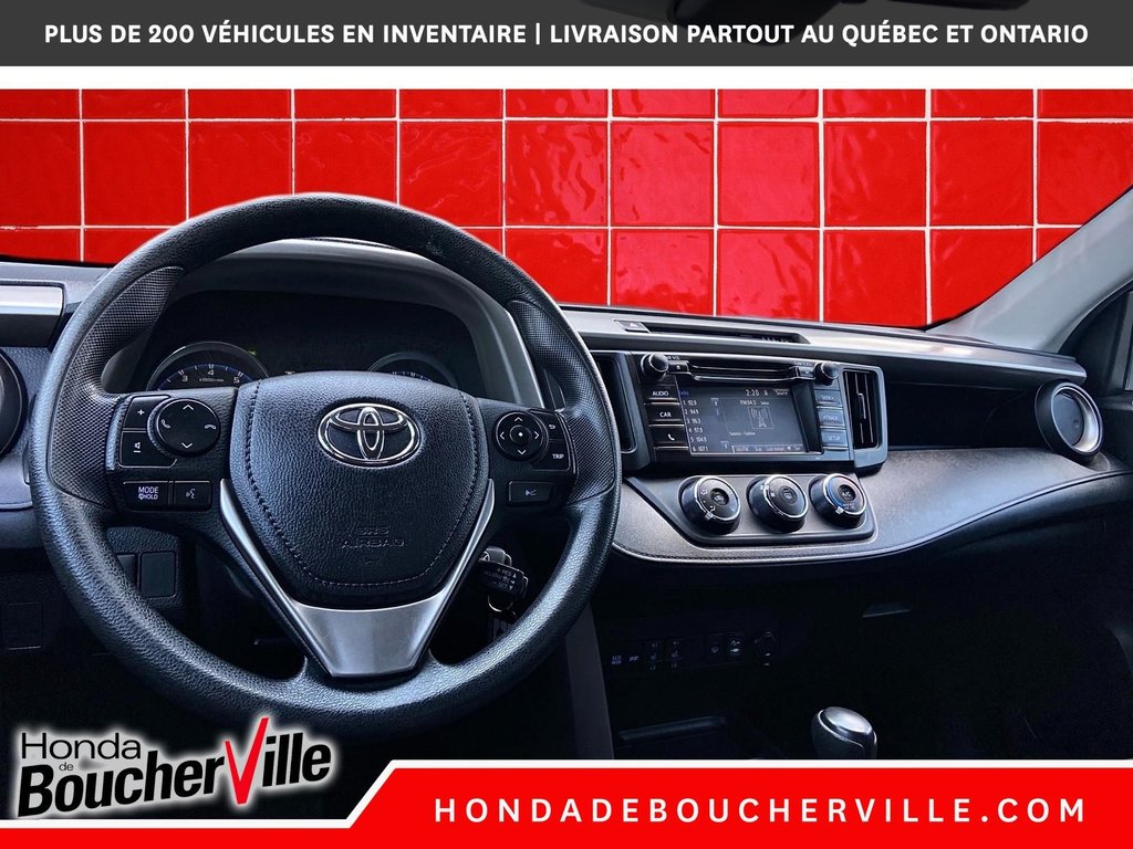 2018 Toyota RAV4 LE in Terrebonne, Quebec - 19 - w1024h768px