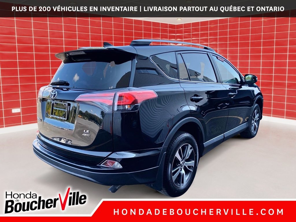 2018 Toyota RAV4 LE in Terrebonne, Quebec - 13 - w1024h768px