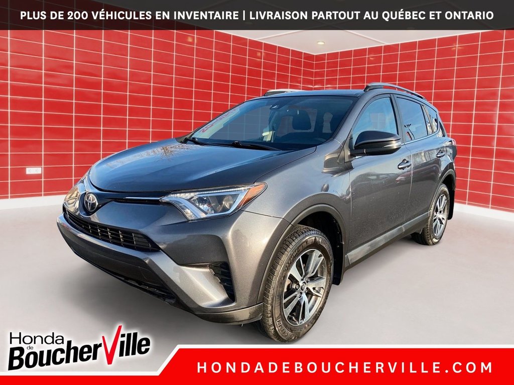 2018 Toyota RAV4 LE in Terrebonne, Quebec - 5 - w1024h768px