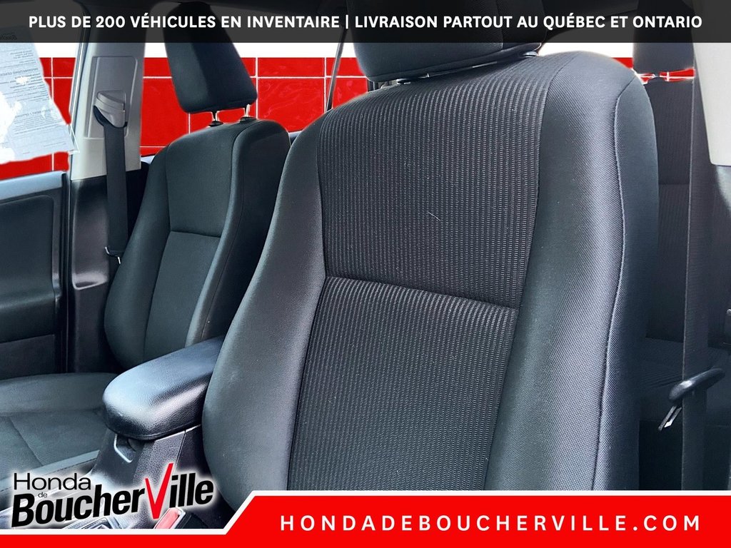 2018 Toyota RAV4 LE in Terrebonne, Quebec - 17 - w1024h768px