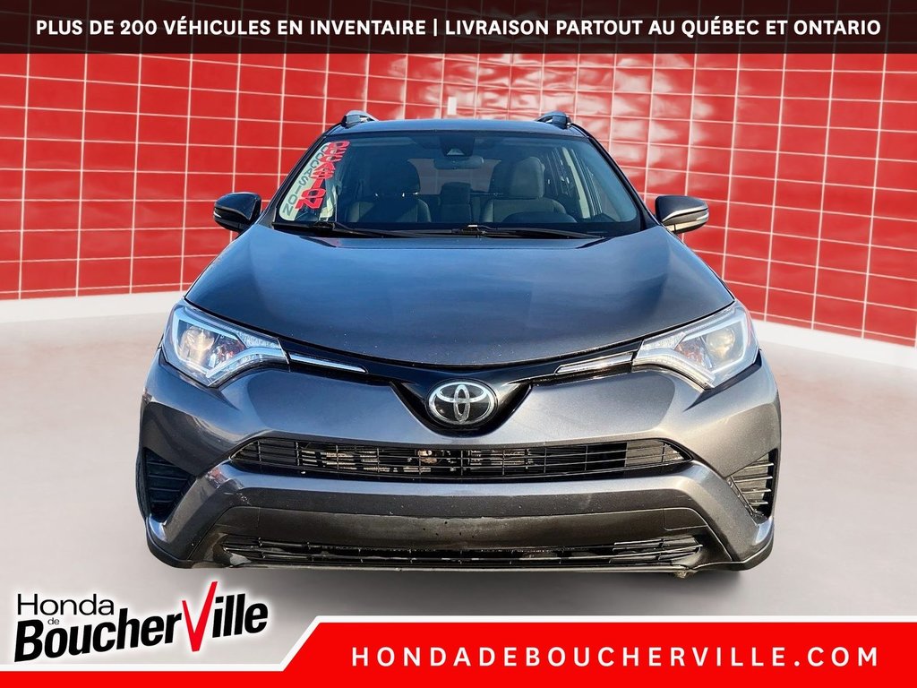 2018 Toyota RAV4 LE in Terrebonne, Quebec - 3 - w1024h768px