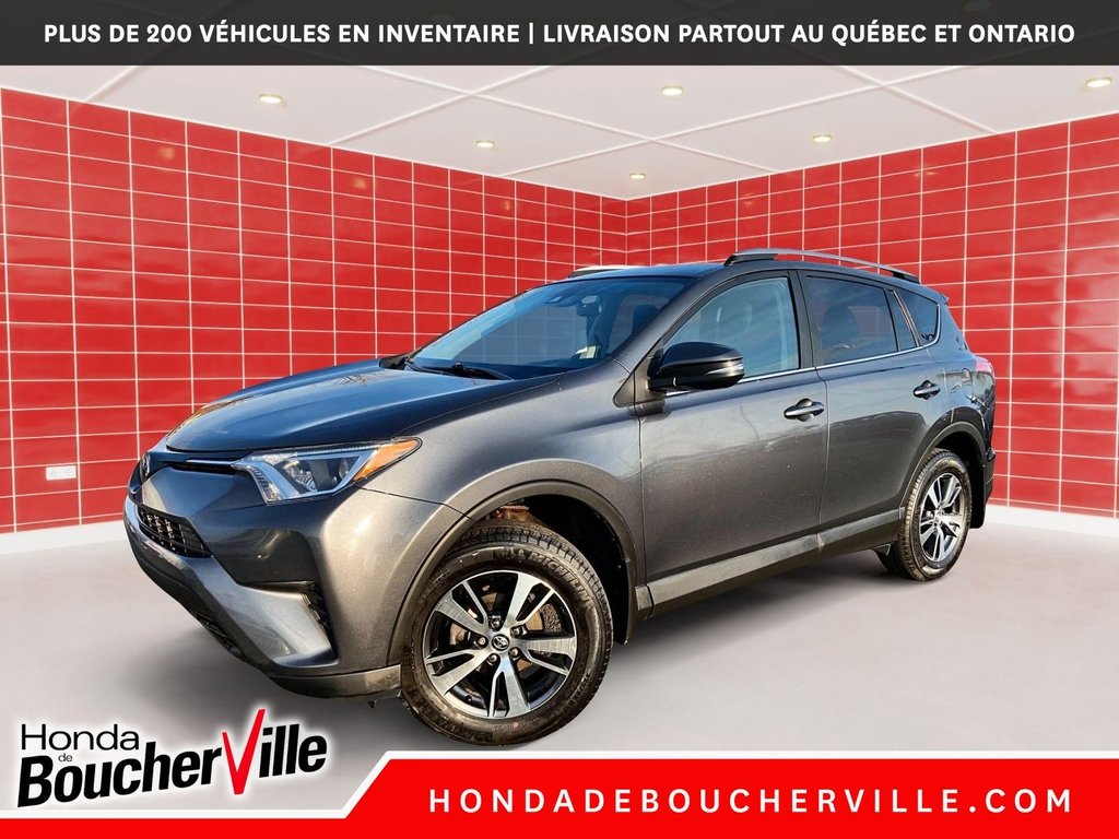 2018 Toyota RAV4 LE in Terrebonne, Quebec - 1 - w1024h768px