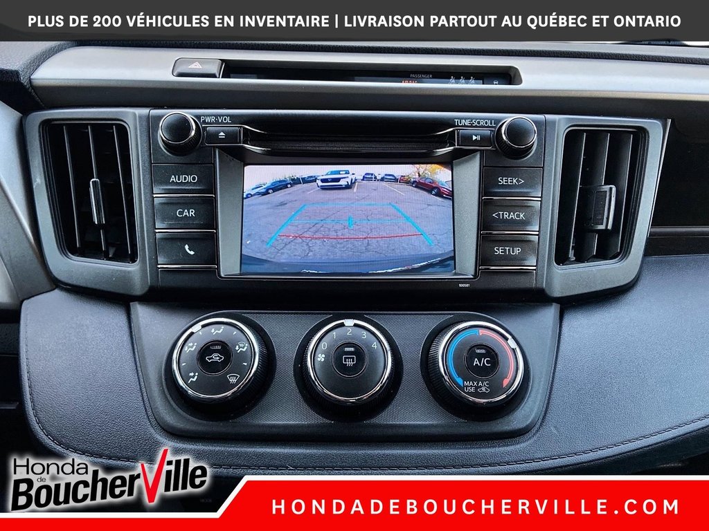 2018 Toyota RAV4 LE in Terrebonne, Quebec - 29 - w1024h768px