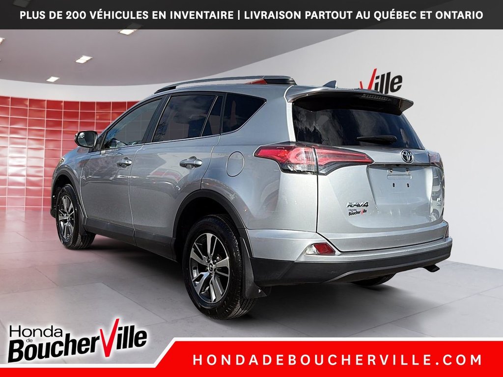 2018 Toyota RAV4 LE in Terrebonne, Quebec - 5 - w1024h768px