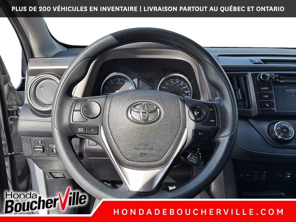 2018 Toyota RAV4 LE in Terrebonne, Quebec - 27 - w1024h768px