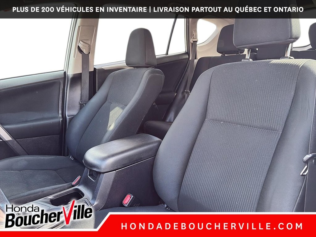 2018 Toyota RAV4 LE in Terrebonne, Quebec - 32 - w1024h768px