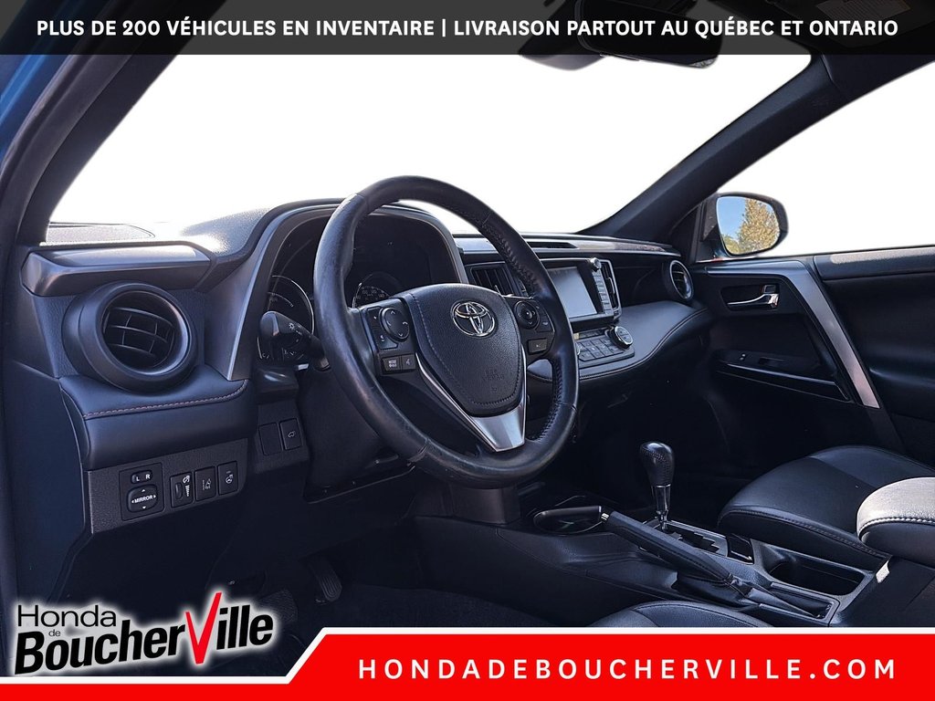 Toyota RAV4 Hybrid SE 2018 à Terrebonne, Québec - 23 - w1024h768px