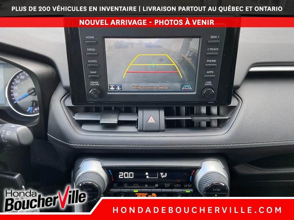 2019 Toyota RAV4 Hybrid LE in Terrebonne, Quebec - 25 - w1024h768px