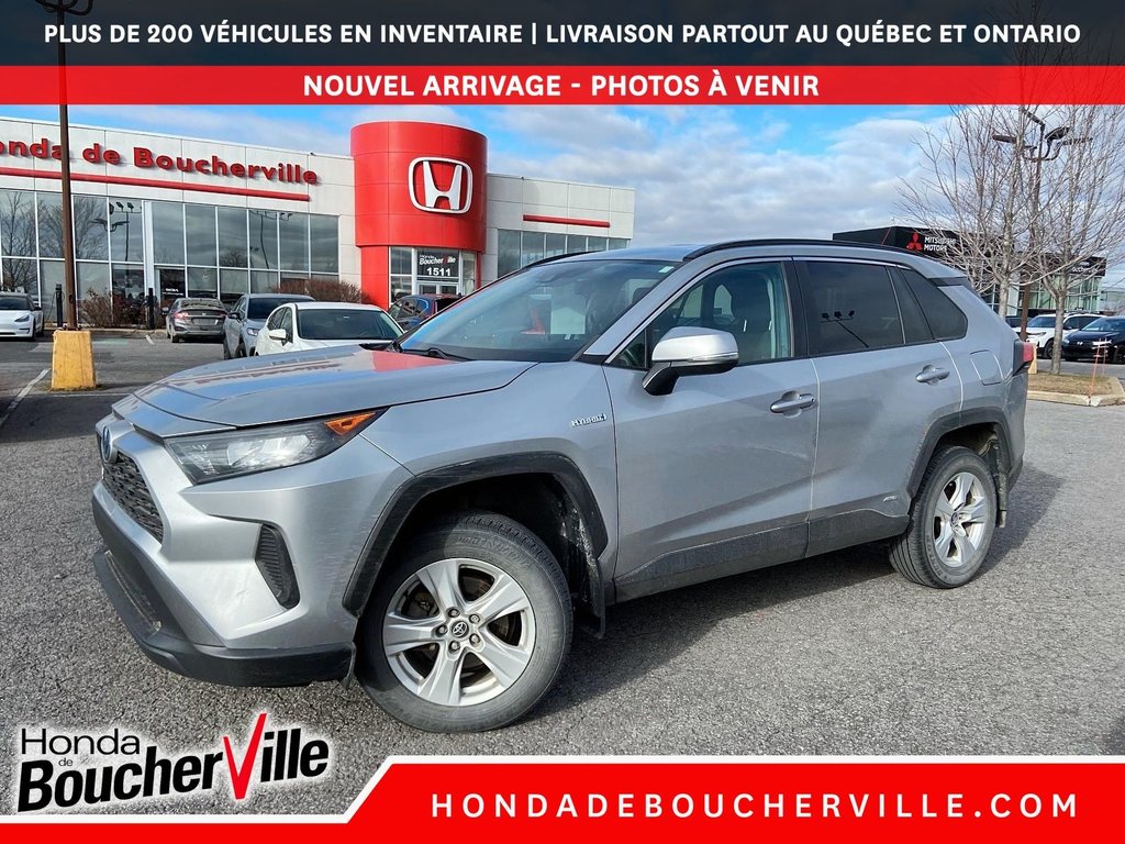 2019 Toyota RAV4 Hybrid LE in Terrebonne, Quebec - 1 - w1024h768px