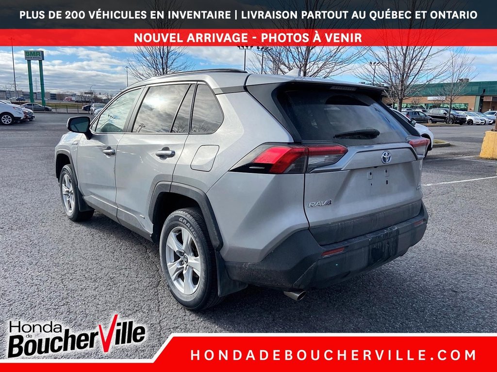 2019 Toyota RAV4 Hybrid LE in Terrebonne, Quebec - 9 - w1024h768px