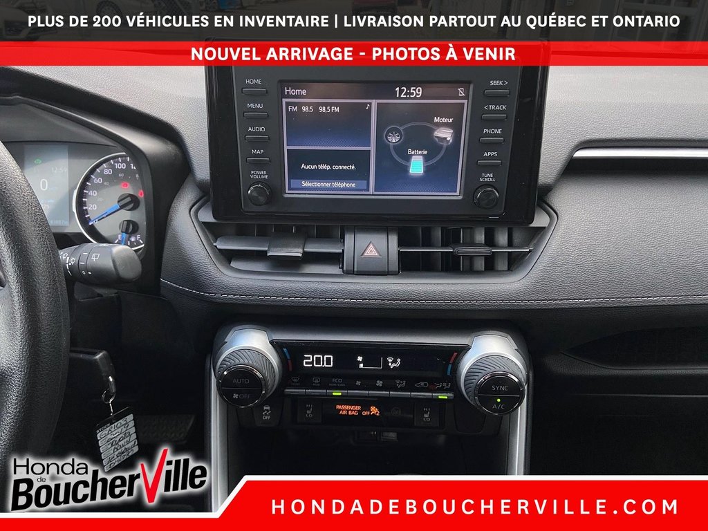 2019 Toyota RAV4 Hybrid LE in Terrebonne, Quebec - 23 - w1024h768px