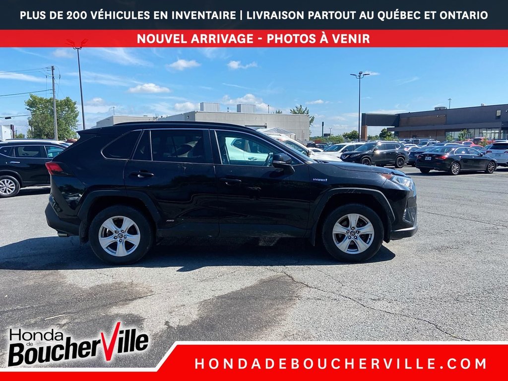 2019 Toyota RAV4 Hybrid XLE in Terrebonne, Quebec - 7 - w1024h768px