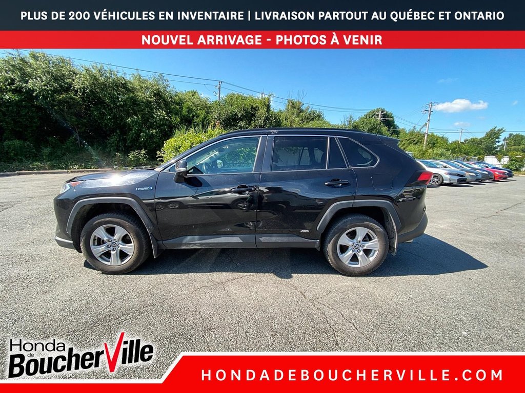 2019 Toyota RAV4 Hybrid XLE in Terrebonne, Quebec - 15 - w1024h768px