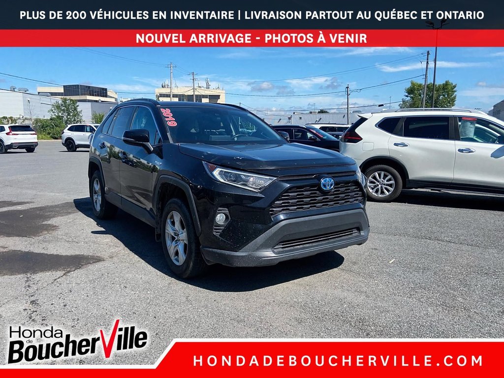 2019 Toyota RAV4 Hybrid XLE in Terrebonne, Quebec - 5 - w1024h768px