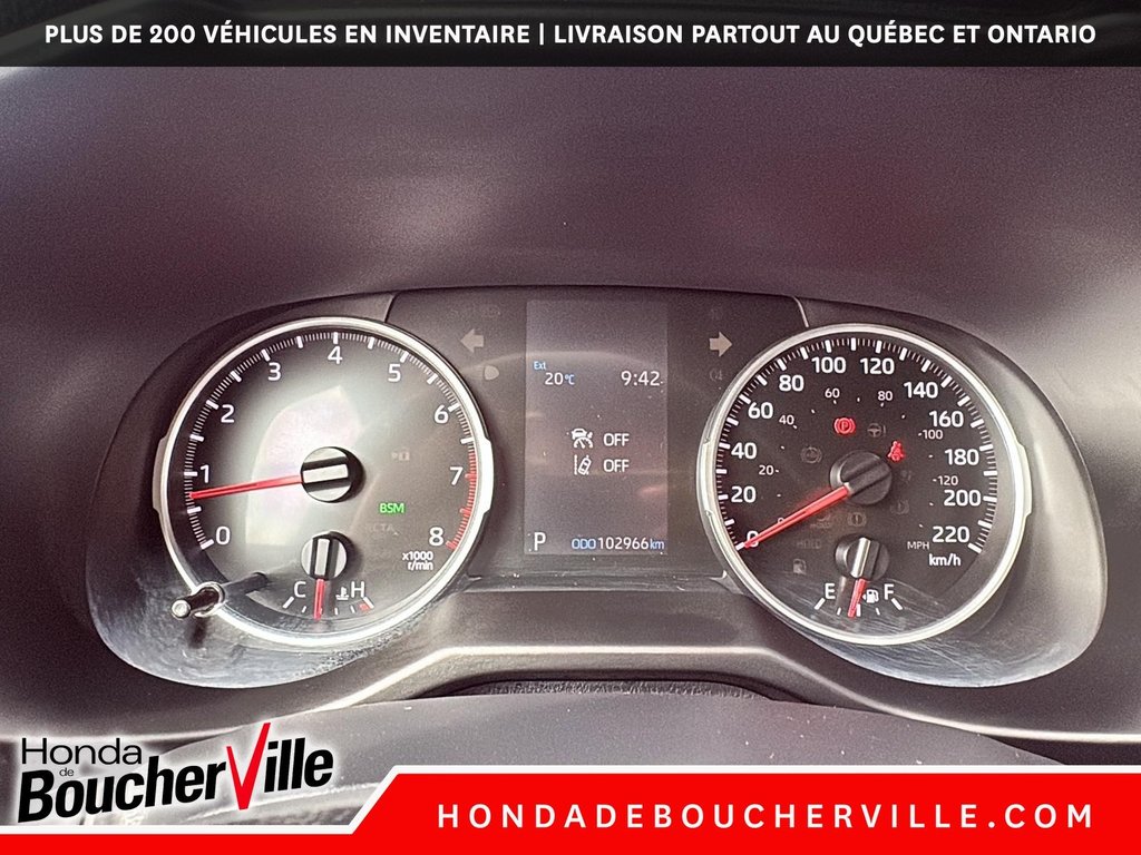 2020 Toyota RAV4 LE in Terrebonne, Quebec - 29 - w1024h768px