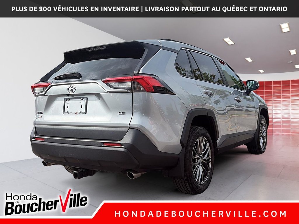 2020 Toyota RAV4 LE in Terrebonne, Quebec - 9 - w1024h768px