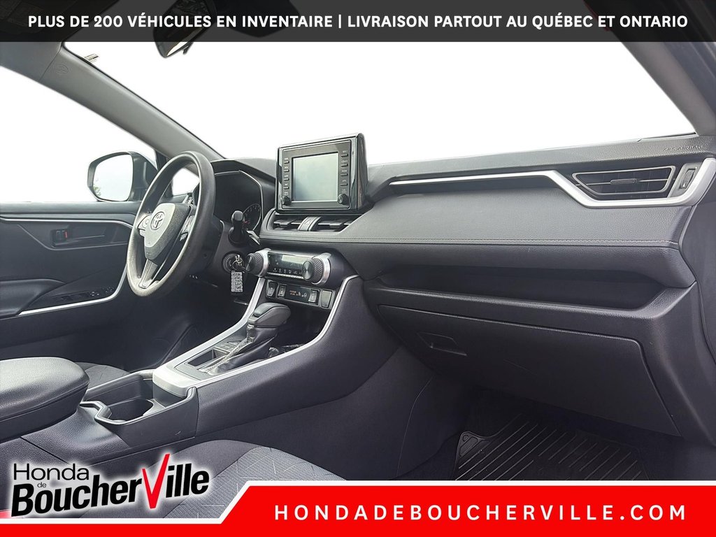 2020 Toyota RAV4 LE in Terrebonne, Quebec - 21 - w1024h768px