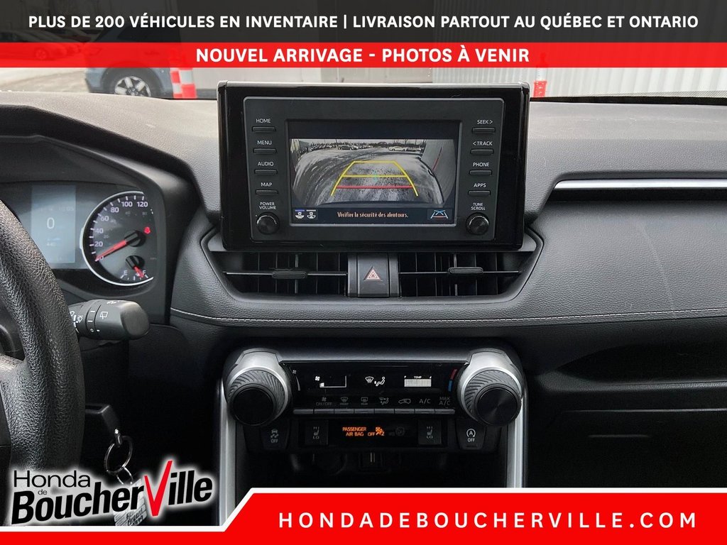 2021 Toyota RAV4 LE in Terrebonne, Quebec - 19 - w1024h768px