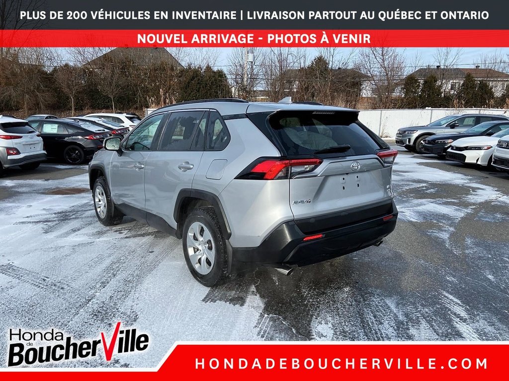 2021 Toyota RAV4 LE in Terrebonne, Quebec - 7 - w1024h768px